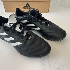 adidas Unisex Goletto VIII Turf Soccer Shoe size US Big Kids 4 (boys/girls)